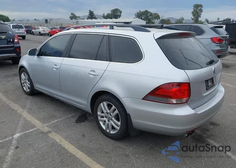 2014 Volkswagen Jetta Sportwagen 2.0L Tdi from USA, damaged, VIN 3VWPL7AJ9EM624743